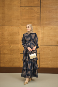 Kat Kat Dökümlü Şifon Elbise Lacivert