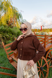 Kaüpşonlu Kısa Triko Ceket Kahverengi