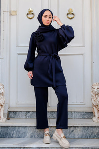 Kayık Yaka Gül Kabartmalı İkili Takım Lacivert