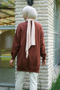 Kelebek Zincir Detaylı Tunik Kahverengi