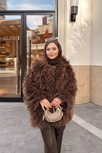 Kemer Detay Kısa Kürk Kaban Kahverengi