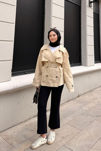 Kemer Detay Kısa Trenç Krem