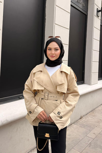 Kemer Detay Kısa Trenç Krem