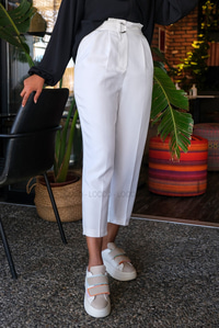 Uygun Fiyatlı KEMER DETAY KUMAS PANTOLON  BEYAZ | Loccomoda.com 