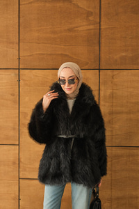 Kemer Detay Kürk Kaban Siyah