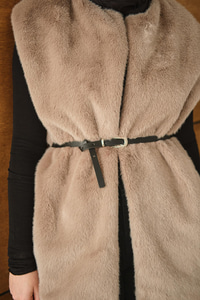 Kemer Detay Peluş Yelek Vizon