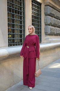 Kemer Detay Takım Bordo