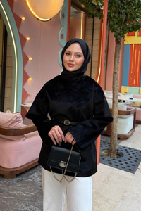 Kemer Detay Tunik Siyah