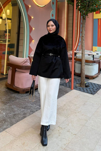 Kemer Detay Tunik Siyah