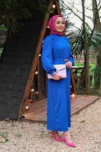 KEMER DETAYLI BEL BAGLAMALI ELBISE SAX MAVI