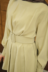 Kemer Detaylı Bisiklet Yaka Takım Açık Yeşil