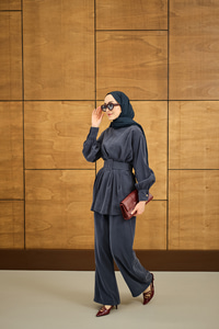 Kemer Detaylı Bisiklet Yaka Takım İndigo Mavi