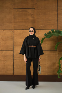 Kemer Detaylı Panço Siyah