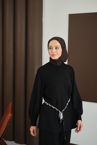 Kemeri Desenli Takım Siyah