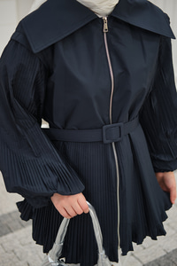 Kemerli Büyük Yaka Fermuarlı Kol Ve Bel Pileli Ceket Petrol Mavi