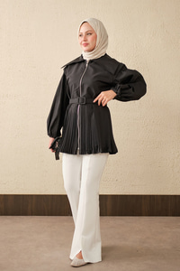 Kemerli Büyük Yaka Fermuarlı Kol Ve Bel Pileli Ceket Siyah