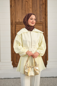 Kemerli Büyük Yaka Fermuarlı Kol Ve Bel Pileli Ceket Sarı