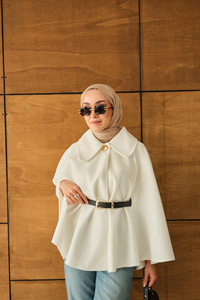 Kemerli Peluş Hırka Beyaz