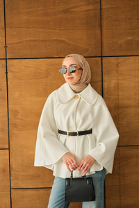 Kemerli Peluş Hırka Beyaz