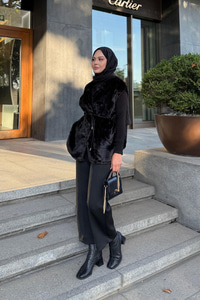 Kemerli Peluş Yelek Siyah