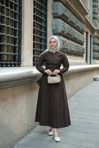 Kendinden Bağlamalı Poplin Elbise Kahverengi