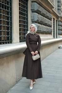 Kendinden Bağlamalı Poplin Elbise Kahverengi