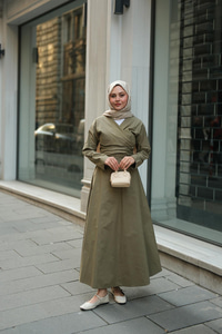 Kendinden Bağlamalı Poplin Elbise Yeşil