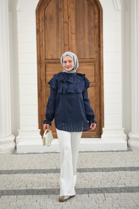 Kendinden Çizgi Desenli Yaka Büzgülü Tunik Lacivert