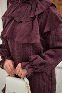 Kendinden Çizgi Desenli Yaka Büzgülü Tunik Mürdüm