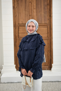 Kendinden Çizgi Desenli Yaka Büzgülü Tunik Lacivert