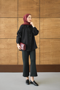 Kendinden Desenli Bel Bağlamalı Siyah