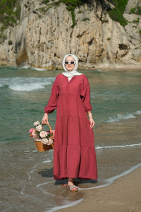 Kendinden Desenli Elbise Bordo