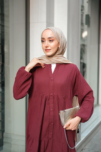 Kendinden Desenli Elbise Bordo