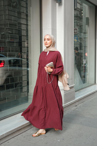 Kendinden Desenli Elbise Bordo