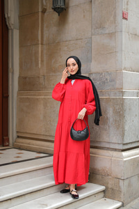 Kendinden Desenli Elbise Kırmızı