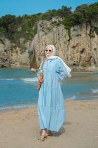 Kendinden Desenli Elbise Mavi