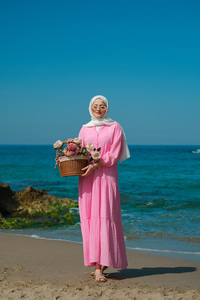 Kendinden Desenli Elbise Pembe