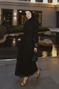 Kendinden Desenli Etekli Takım Siyah