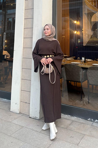 Kendinden Desenli Kraş Elbise Kahverengi