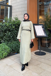 Kendinden Desenli Kraş Elbise Yeşil