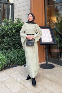 Kendinden Desenli Kraş Elbise Yeşil