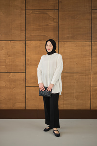 Kendinden Desenli Mila Gömlek Beyaz