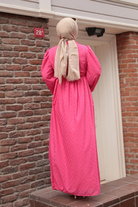 Kendinden Desenli Taş Detay Elbise Fuşya