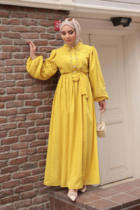 Kendinden Desenli Taş Detay Elbise Sarı