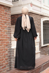 Kendinden Desenli Taş Detay Elbise Siyah