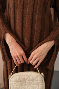 Kendinden Desenli Triko Elbise Kahverengi