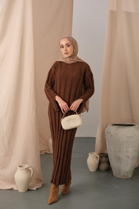 Kendinden Desenli Triko Elbise Kahverengi