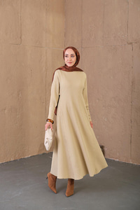 Kendinden Desenli Triko Elbise Krem