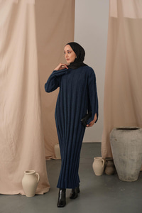 Kendinden Desenli Triko Elbise Petrol Mavi