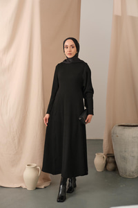 Kendinden Desenli Triko Elbise Siyah